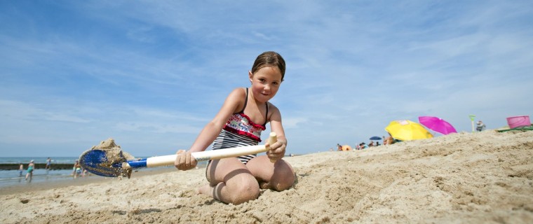 Spelen op het strand